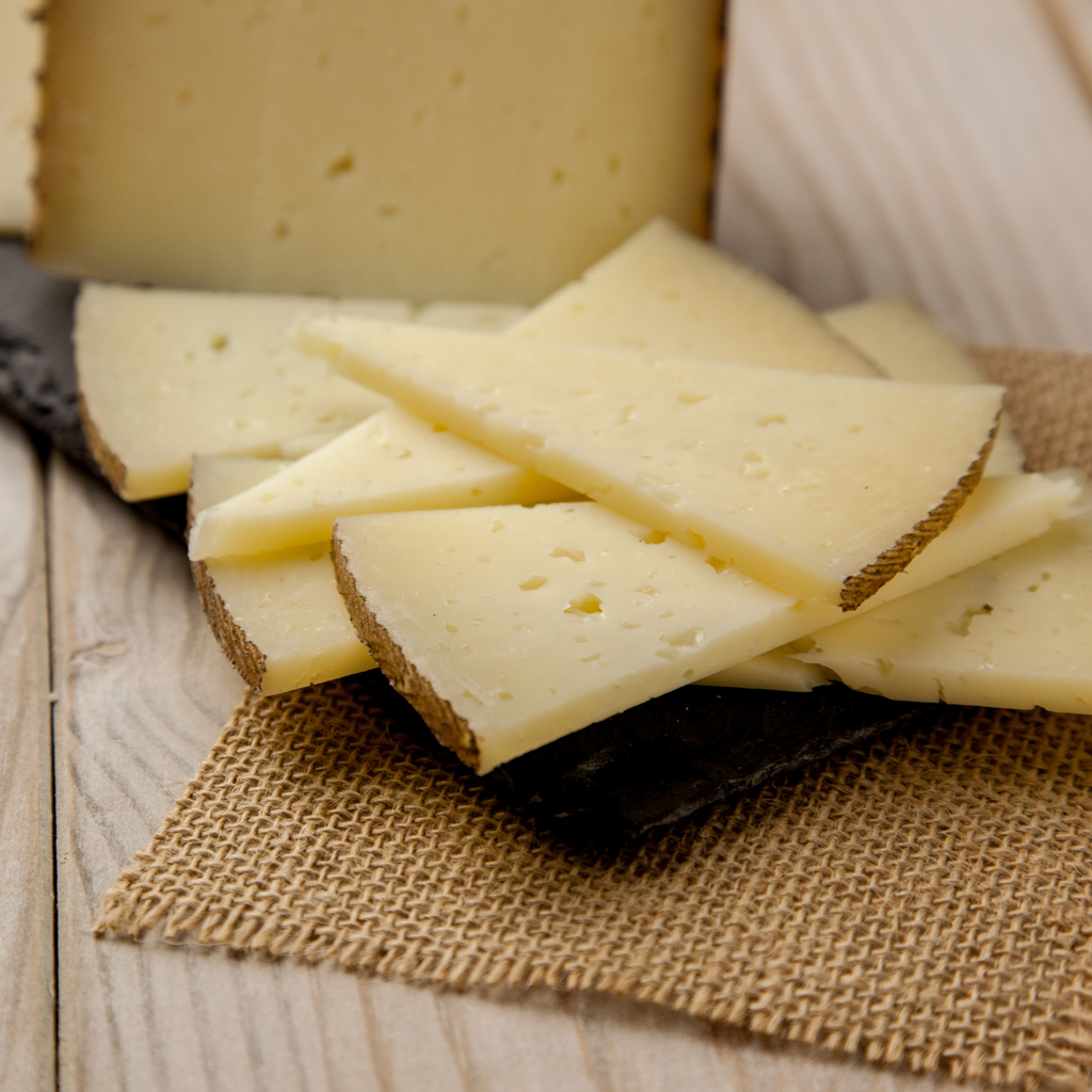 Manchego Cheese Gran Reserva D.O.P – 18 Months Aged – 2 Wedge Pack (Total 1 lb) + Free Breadsticks (Picos) – Spanish Sheep’s Milk Cheese by Casa Mayor