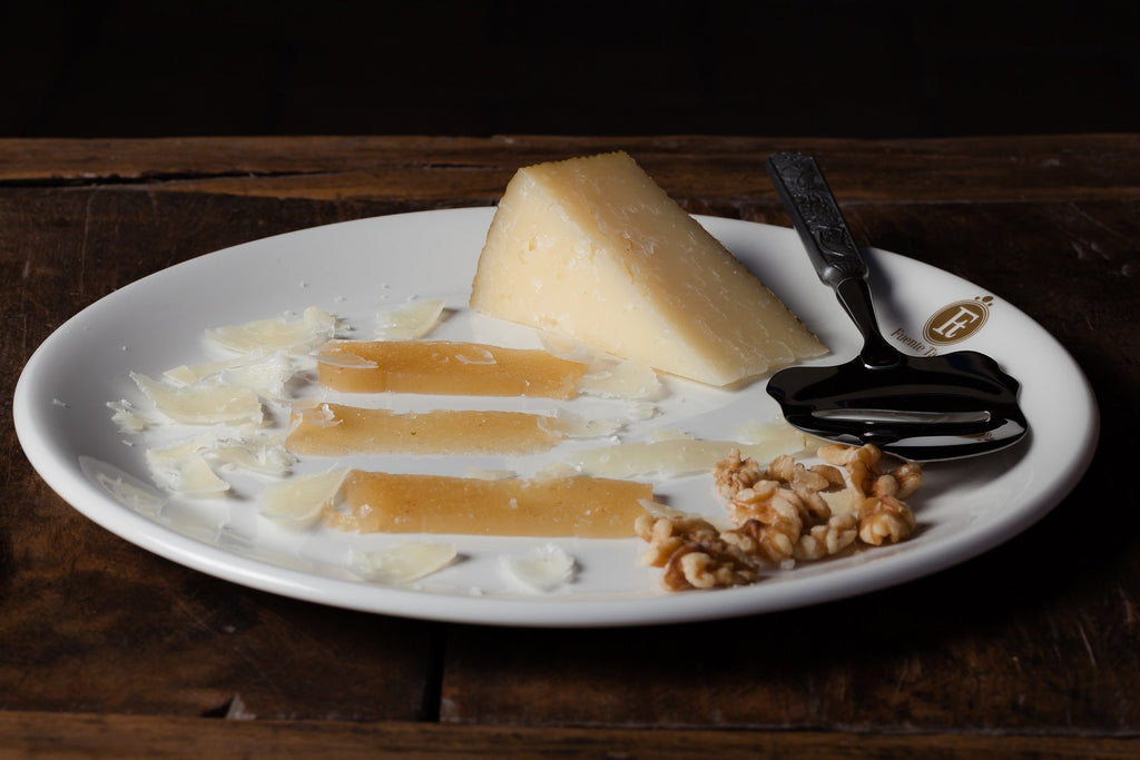Manchego Cheese Reserva Extra D.O.P – 12 Months Aged Whole Wheel (Approx. 7 lbs) – Spanish Sheep’s Milk Cheese by Casa Mayor